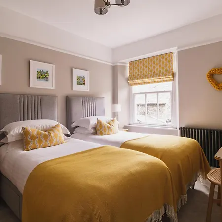 Herdwick Cottage, Stylish 3 Bed, 앰블사이드