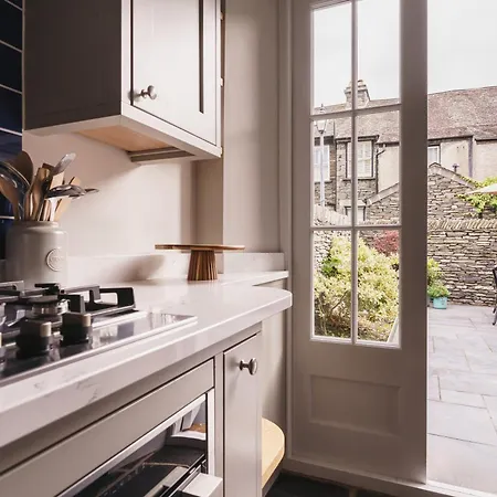 Herdwick Cottage, Stylish 3 Bed, * 앰블사이드