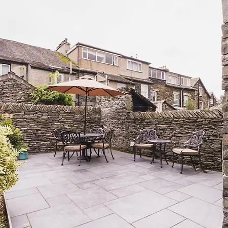 Herdwick Cottage, Stylish 3 Bed, 앰블사이드